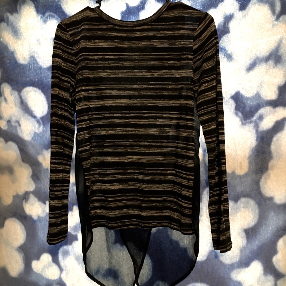 Fabletics Open Back Long sleeve shirt!